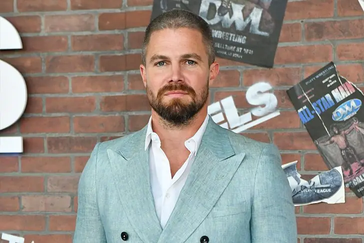 Stephen Amell (Born In 1981) – $7 Million