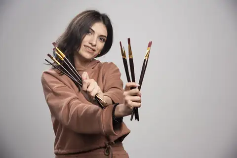 How to Clean Makeup Brushes and Sponges Effectively