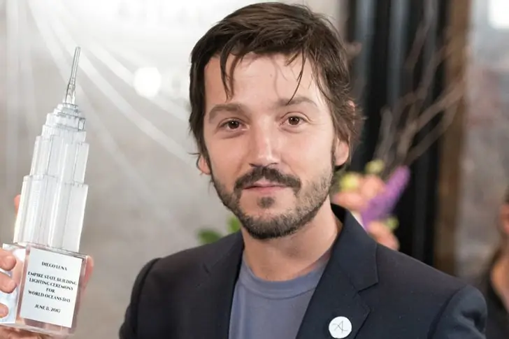 Diego Luna – 42 años – $4 millones