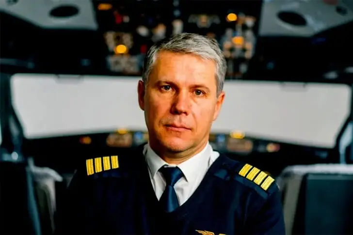 Was wirklich passierte, als der Pilot vor Cora trat