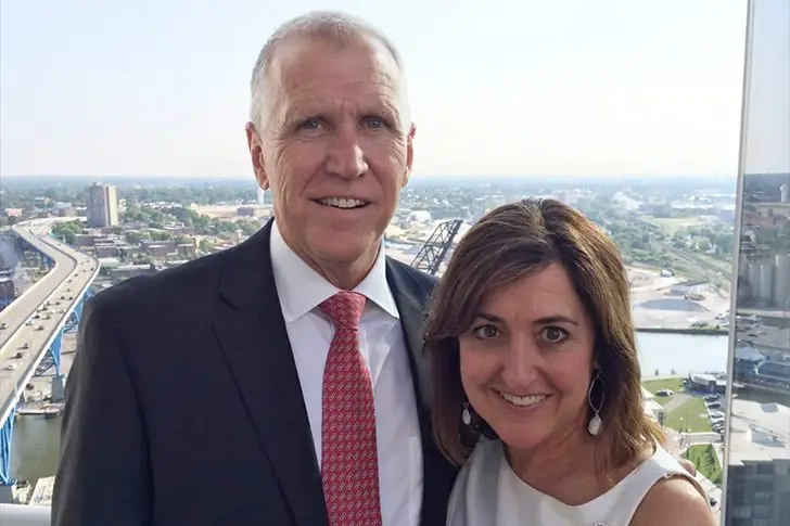 Thom Tillis (62) and Susan Tillis – Together for 35 Years