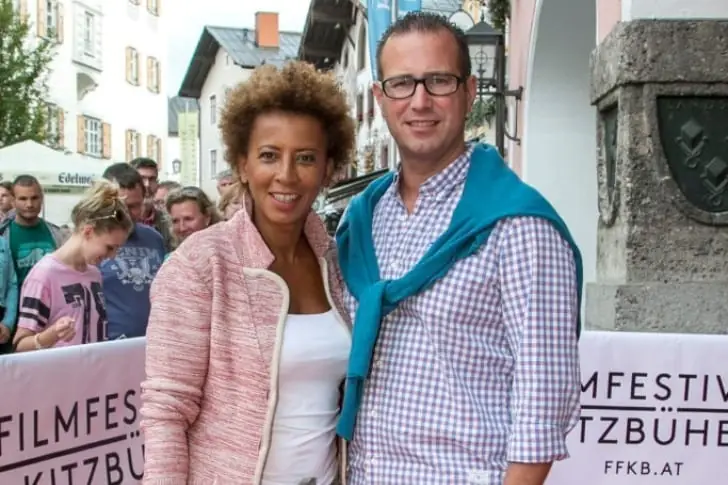 ARABELLA KIESBAUER UND FLORENS ELBINGER, 16 JAHRE
