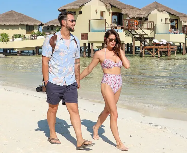Ashley Greene & Paul Khoury – Twilight Tan Lines in Nassau