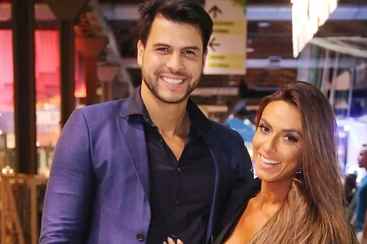 Nicole Bahls e Marcelo Bimbi – 3 anos de casamento, sem filhos