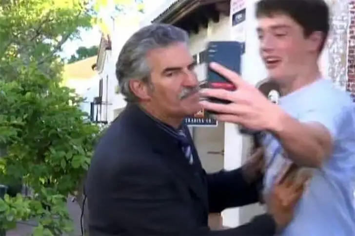 Worst Time To Bug A Reporter