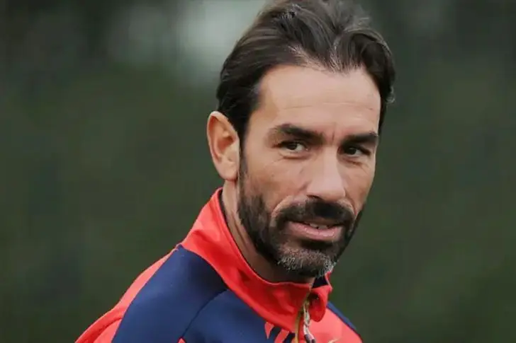 Robert Pires – Environ 10 millions d’euros