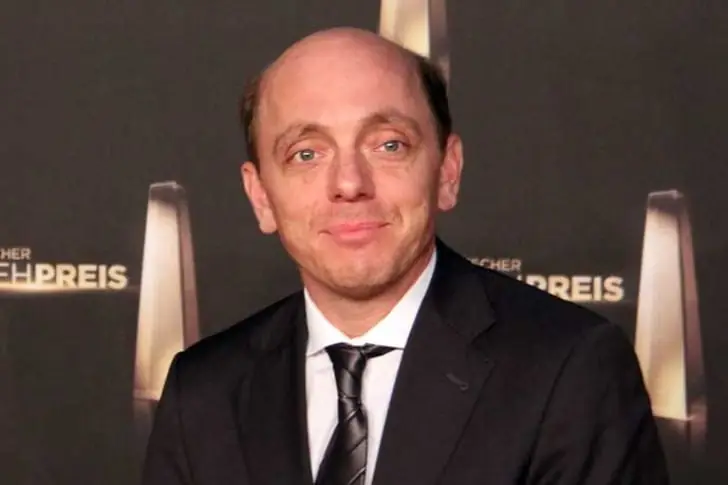 Bernhard Hoecker & Ehefrau (Name unbekannt) – mehrere Jahre