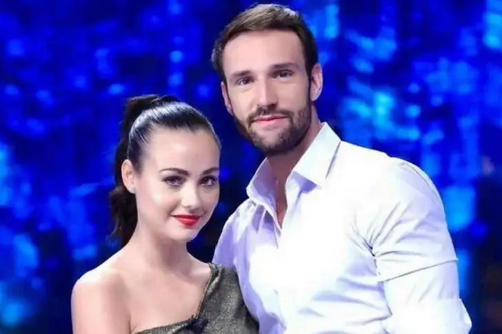 ROSALINDA CANNAVO’ (29) e ANDREA ZENGA (28)- 1 anno insieme