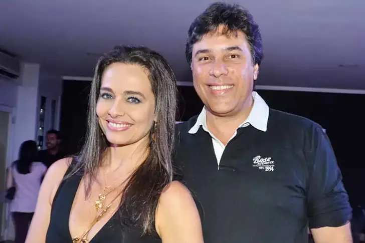 Carla Vilhena e Carlos Monnerat – 14 anos de casamento, sem filhos