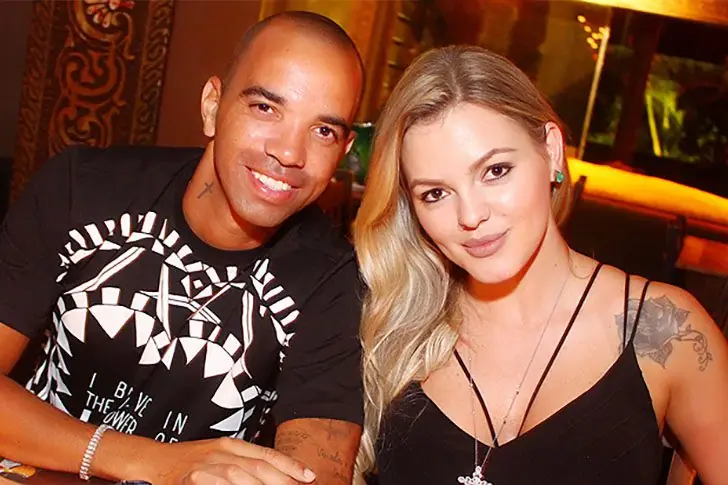 Diego Tardelli e Linda Martins