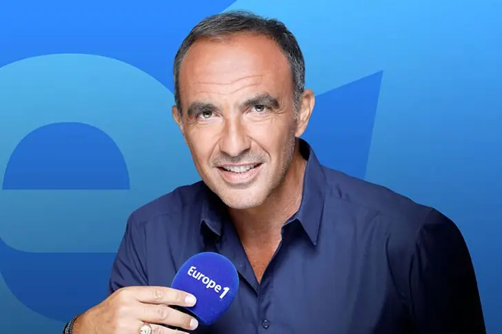 Nikos Aliagas – Plus de 27 000 euros par mois