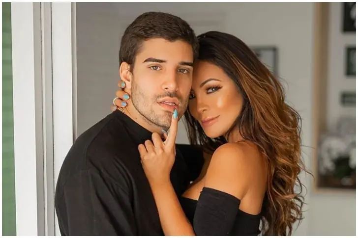 Carol Nakamura – 2 anos de relacionamento, sem filhos
