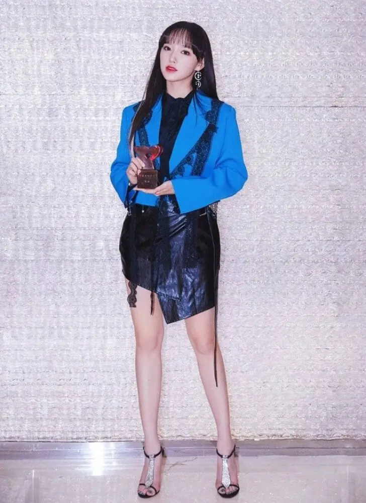ソンソ（宇宙少女）―身長167cm / 体重51kg