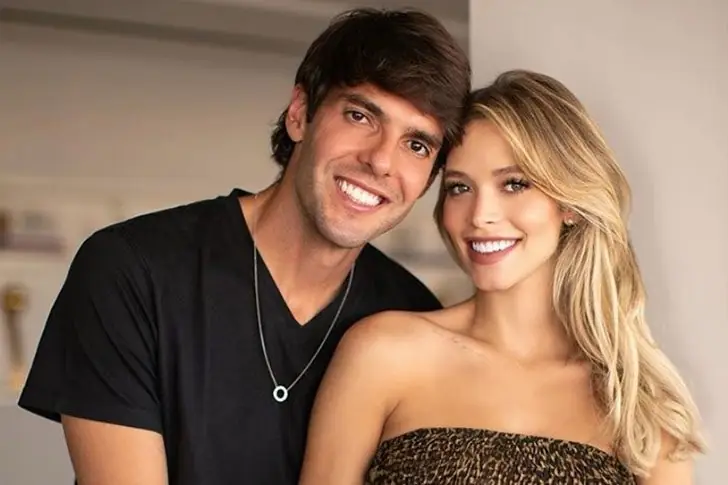 Kaká e Carol Dias