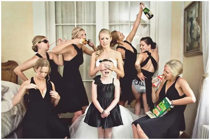LA PANDILLA DE LA NOVIA