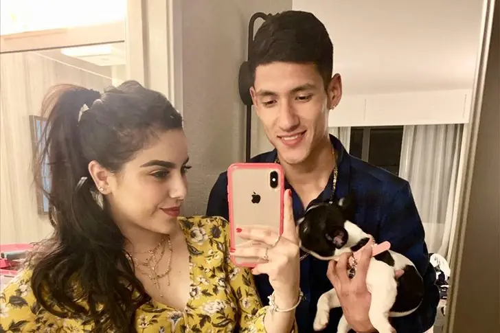 Uriel Antuna – 29 años (2026) y Penélope García – 7 años de matrimonio