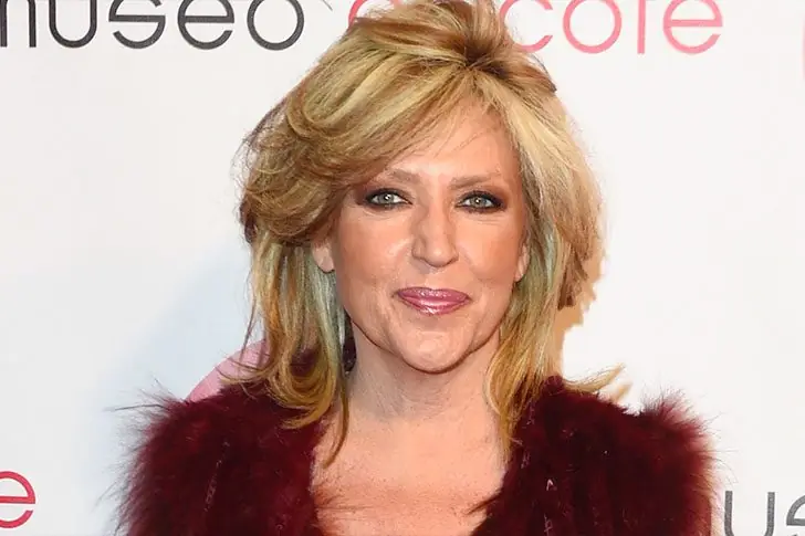 LYDIA LOZANO: 3 MILLONES DE EUROS