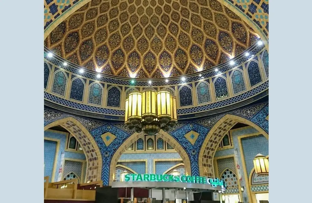 Starbucks in Dubai: Brewing a Cultural Connection