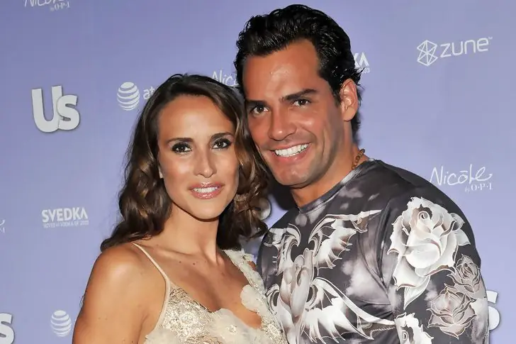 Cristian De la Fuente (1974) y Angélica Castro (1972) – 20 años de matrimonio