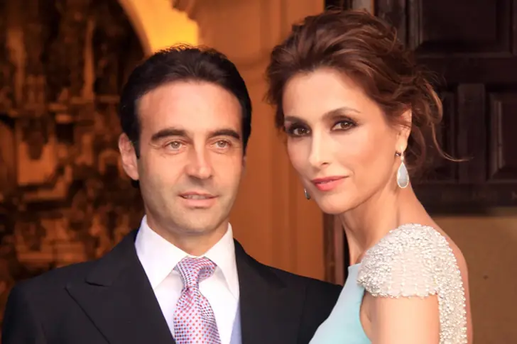 Paloma Cuevas (54 años) y Enrique Ponce (54 años) – Causas desconocidas