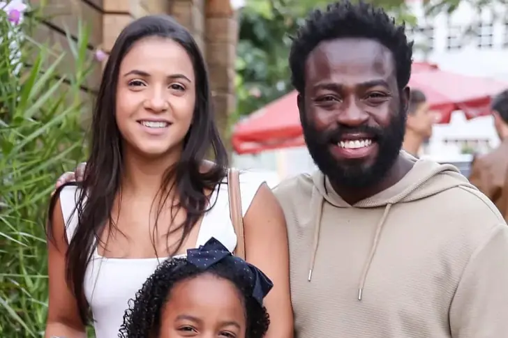Douglas Silva e Carolina Brito – 13 anos de casamento, 2 filhas
