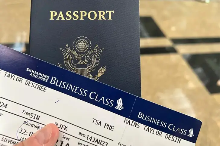 Warum ein Business-Class-Ticket Oma Cora völlig aus der Bahn warf