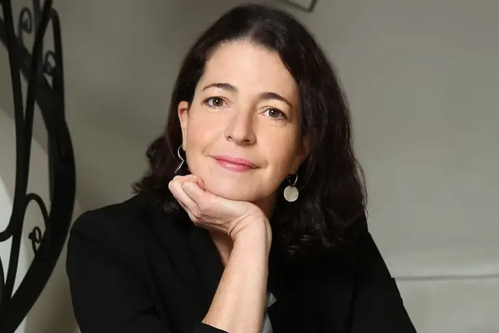 NORA NAVAS- 5 MILLONES DE DÓLARES