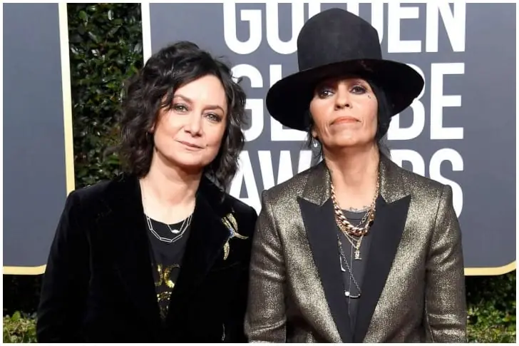 Sara Gilbert and Linda Perry