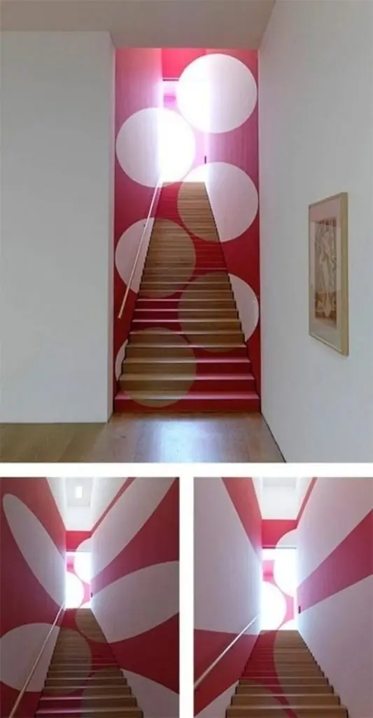Sind diese Kreise Teil der Wand oder der Treppe?