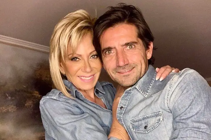 Raquel Argandoña (1957) y Félix Ureta (1975) – 2 años de relación