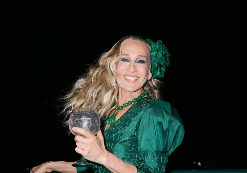 How Sarah Jessica Parker Maintains Her Glamor & Style in Her 60s