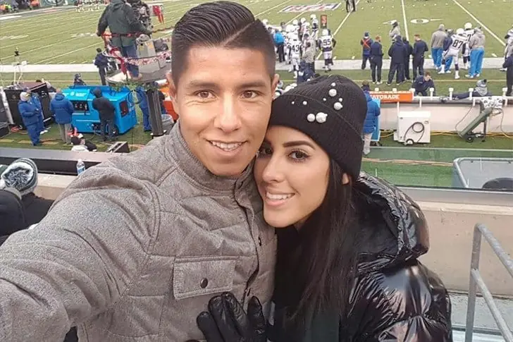 Hugo Ayala – 35 años (2022) y Lucía Arizpe – 5 años de matrimonio